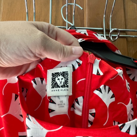 Ann Klein Red/Black Patterned Cocktail Dress / Size 16 - Picture 2 of 8